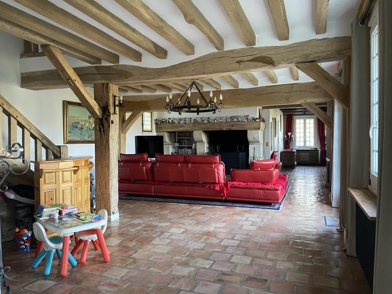 Maison - 225 m² - 8 pièces