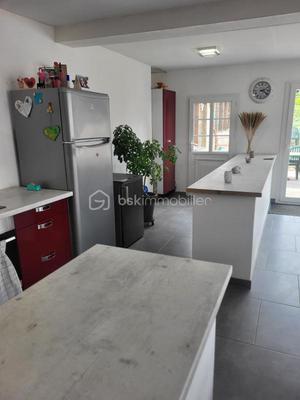 Maison - 179 m² - 8 pièces