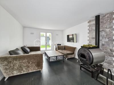 Maison - 108 m² - 7 pièces