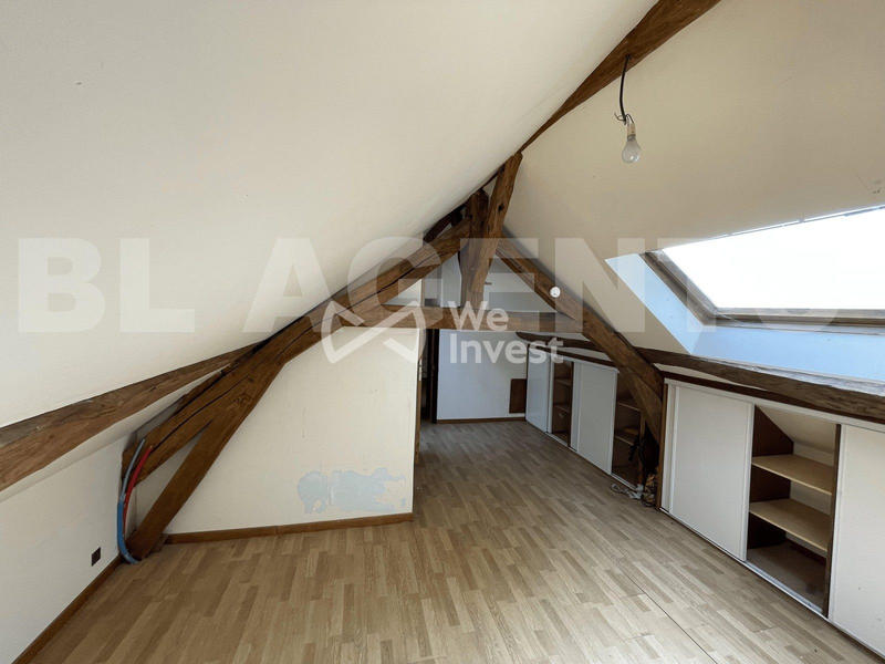 Maison - 177 m² - 7 pièces