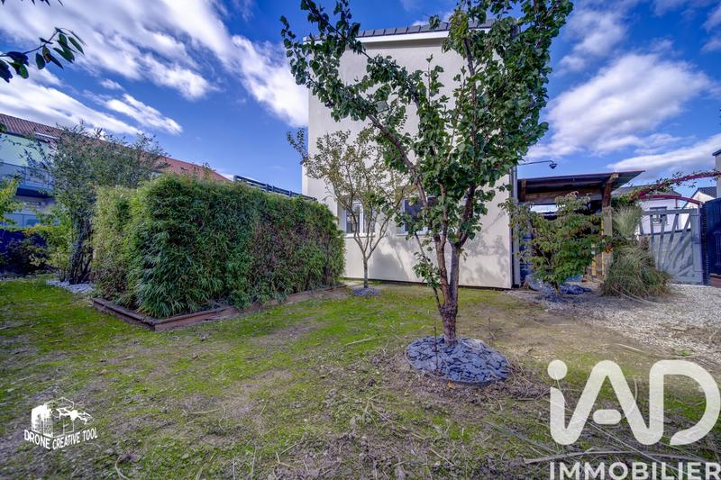 Maison - 140 m² - 5 pièces