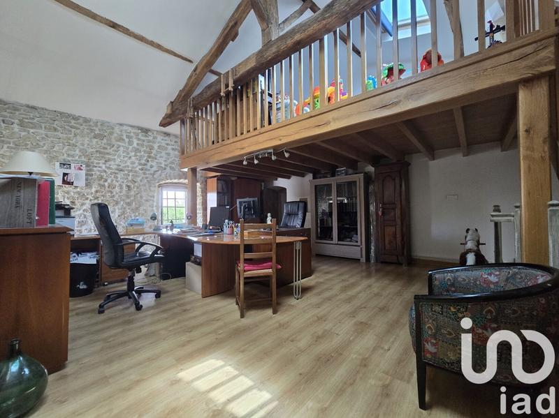 Maison - 208 m² - 9 pièces