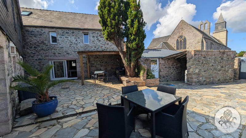 Maison - 281 m² - 10 pièces