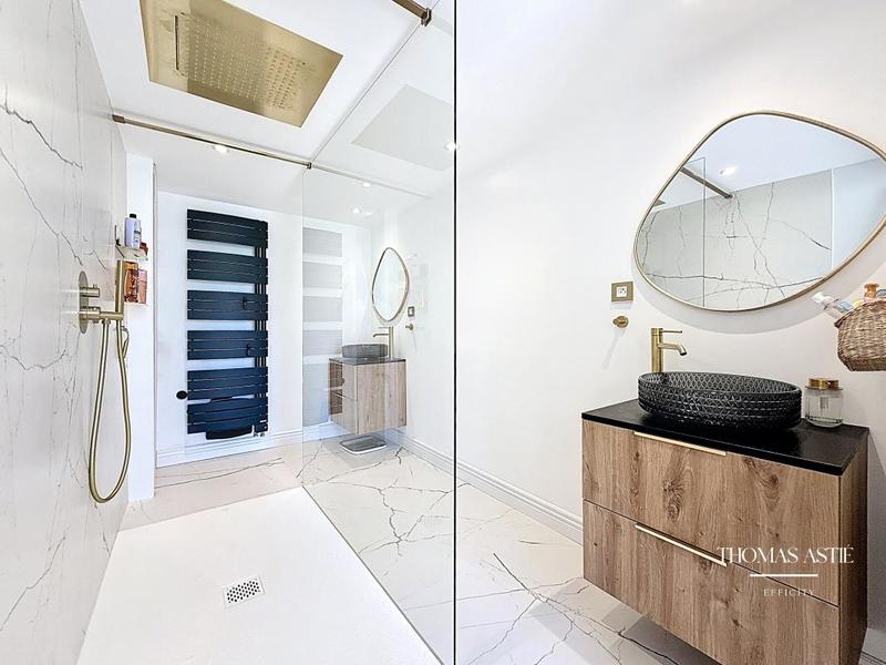 Maison ancienne - 180 m² - 7 pièces