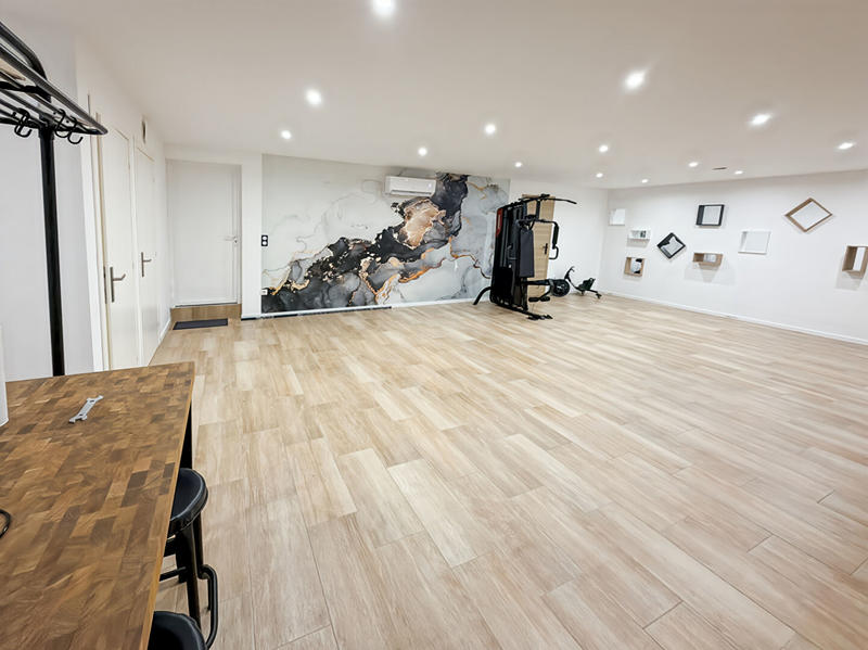 Maison - 350 m² - 12 pièces