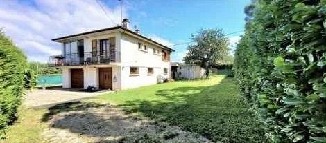 Maison - 93 m² - 6 pièces