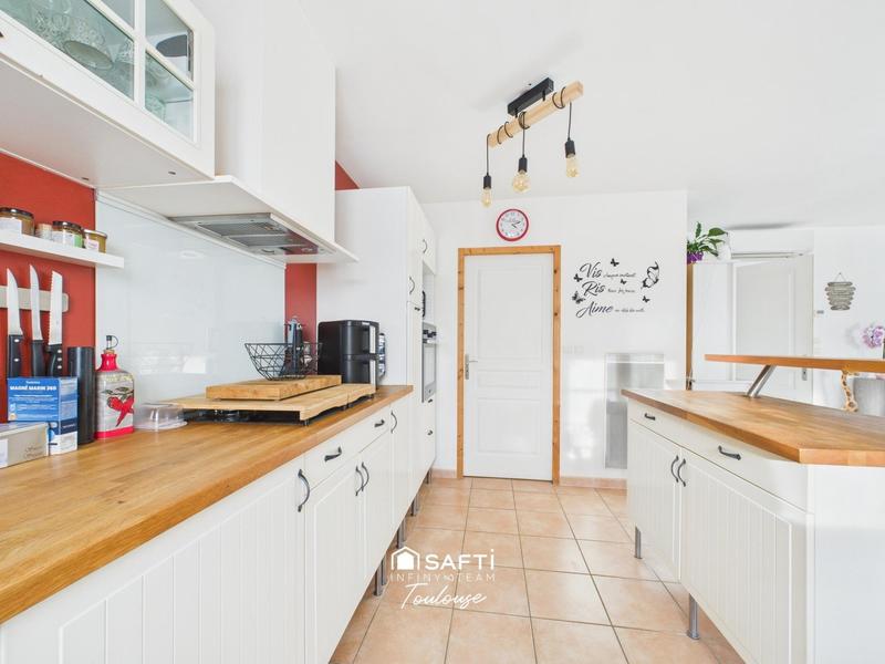 Maison - 90 m² - 4 pièces