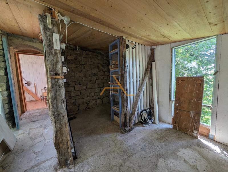 Maison en pierre - 74 m² - 4 pièces