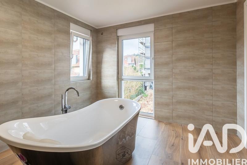 Maison - 159 m² - 5 pièces