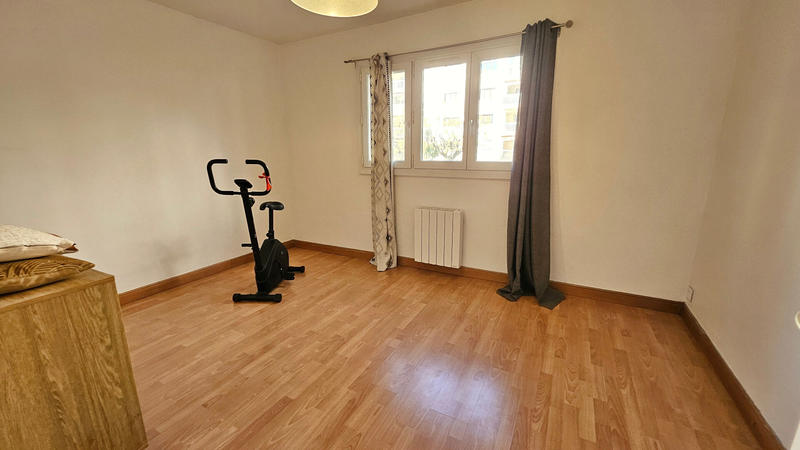 Appartement - 85 m² - 4 pièces