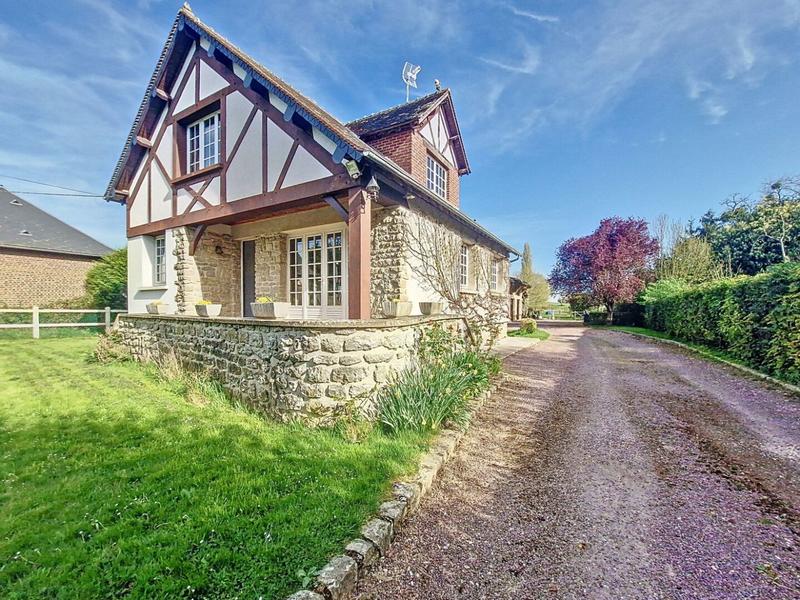 Maison - 96 m² - 5 pièces