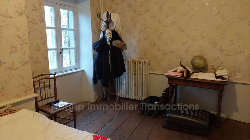 Maison - 275 m² - 5 pièces