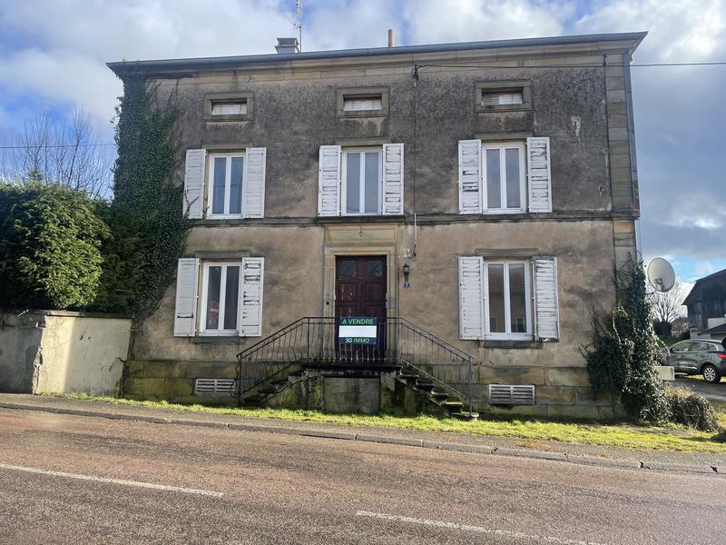 Maison - 225 m² - 9 pièces