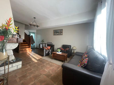 Maison - 133 m² - 7 pièces