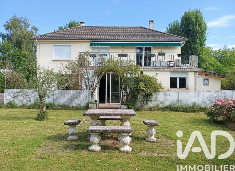Maison - 190 m² - 8 pièces