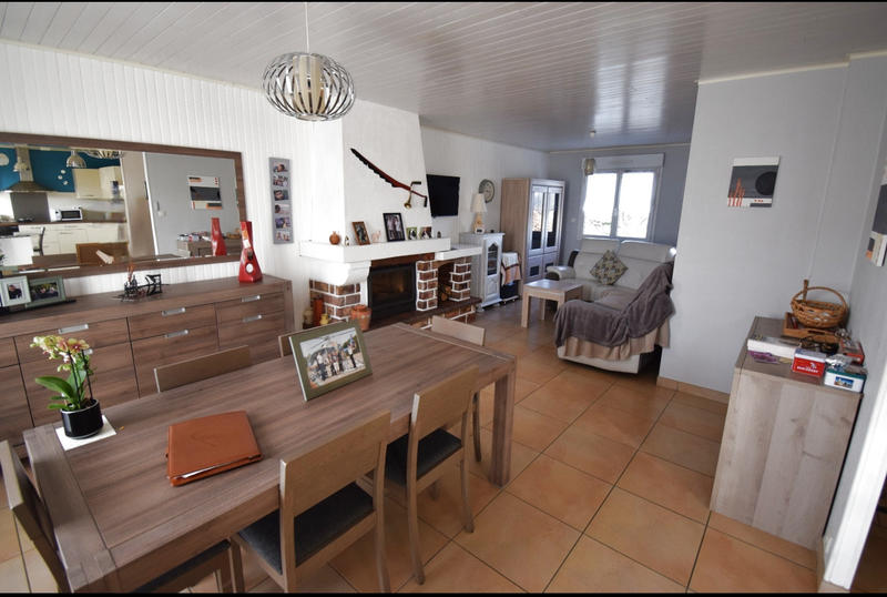 Maison - 100 m² - 8 pièces