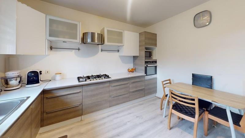 Maison - 107 m² - 5 pièces