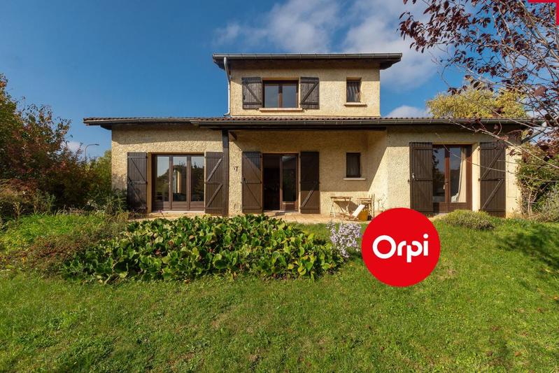 Maison - 179 m² - 5 pièces