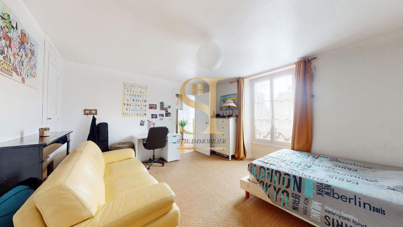 Maison - 250 m² - 7 pièces