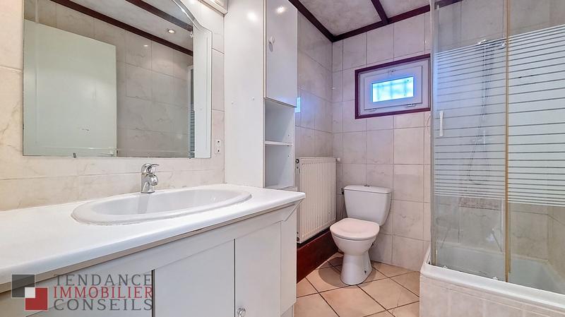 Maison - 166 m² - 7 pièces