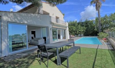 Villa - 188 m² - 5 pièces