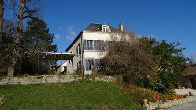 Demeure - 304 m² - 11 pièces