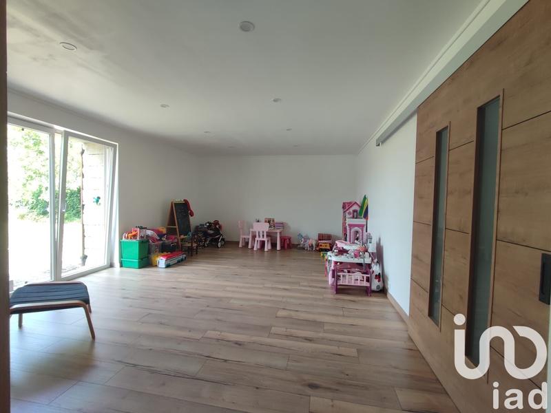 Maison - 184 m² - 7 pièces