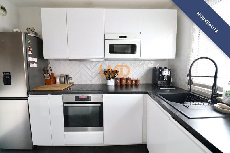 Appartement - 96 m² - 5 pièces