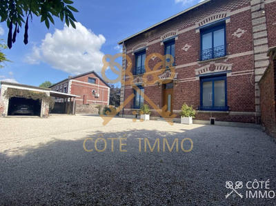 Maison - 200 m² - 9 pièces