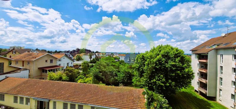 Appartement sur toit - 85 m² - 4 pièces