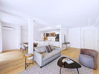 Appartement - 95 m² - 4 pièces