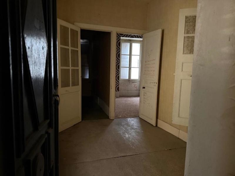 Immeuble - 1 486 m² - 80 pièces