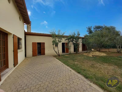 Maison - 192 m² - 6 pièces