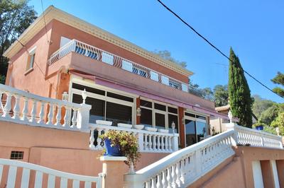 Maison - 170 m² - 5 pièces