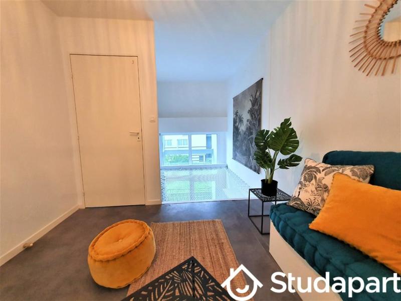 Chambre - 10 m² - 1 pièce