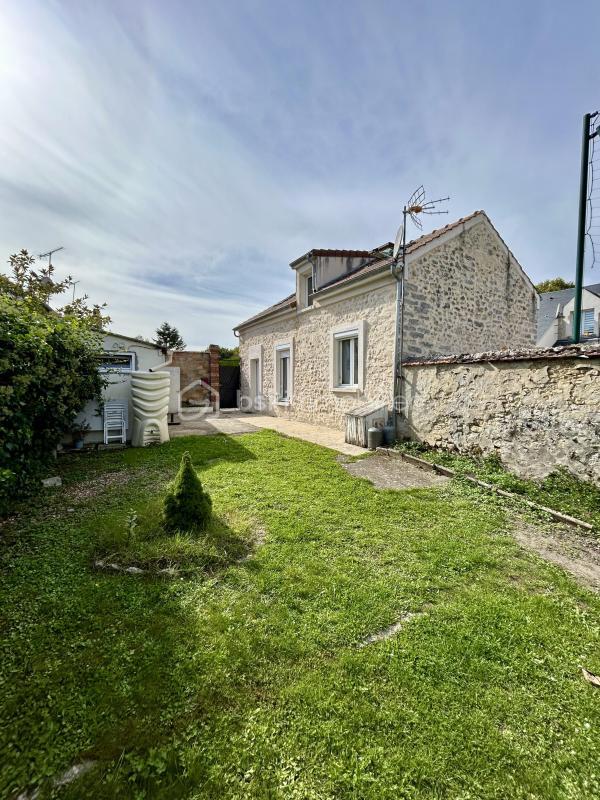 Maison en pierre - 70 m² - 4 pièces