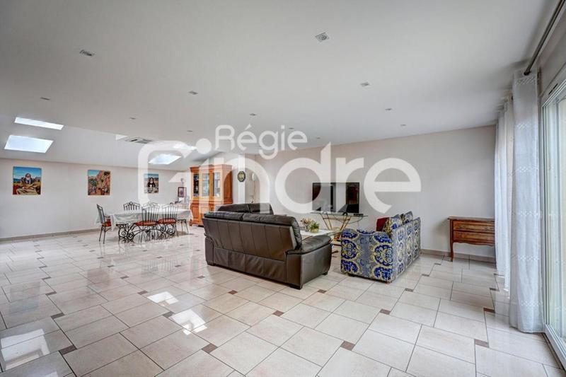 Maison - 196 m² - 6 pièces