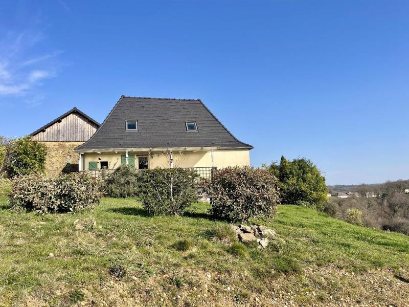 Maison de village - 88 m² - 5 pièces