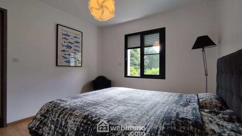 Maison - 180 m² - 7 pièces