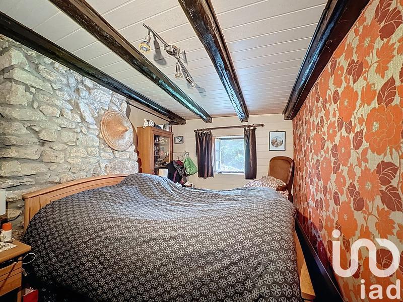 Maison - 232 m² - 7 pièces