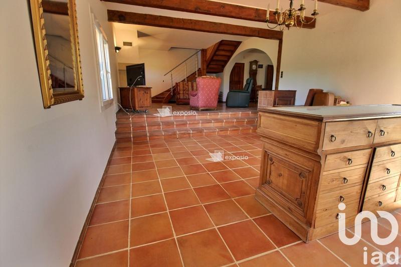 Maison - 242 m² - 6 pièces