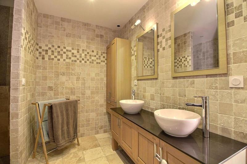 Villa - 198 m² - 7 pièces