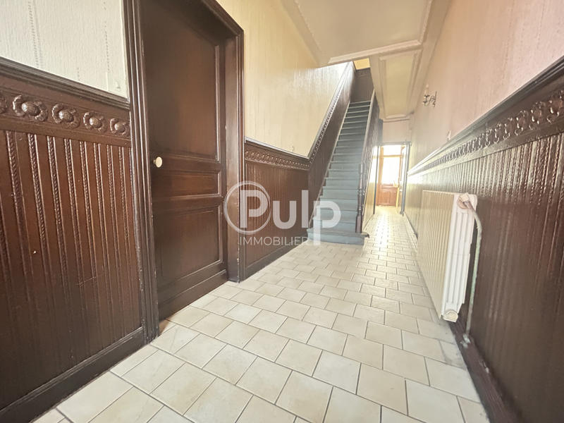 Maison bourgeoise - 168 m² - 9 pièces