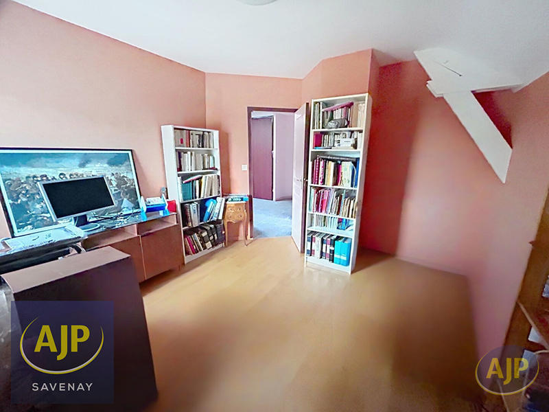 Maison - 200 m² - 9 pièces