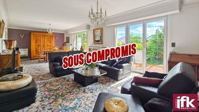 Maison - 138 m² - 7 pièces