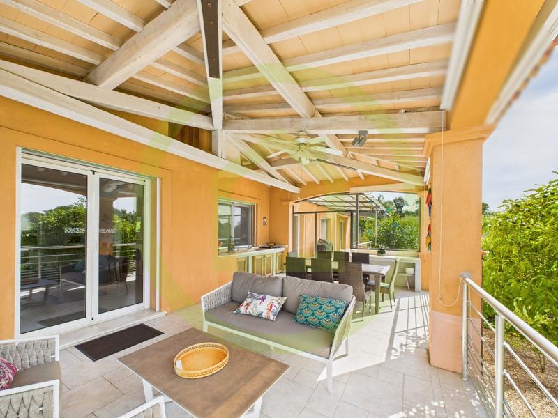 Maison - 423 m² - 7 pièces