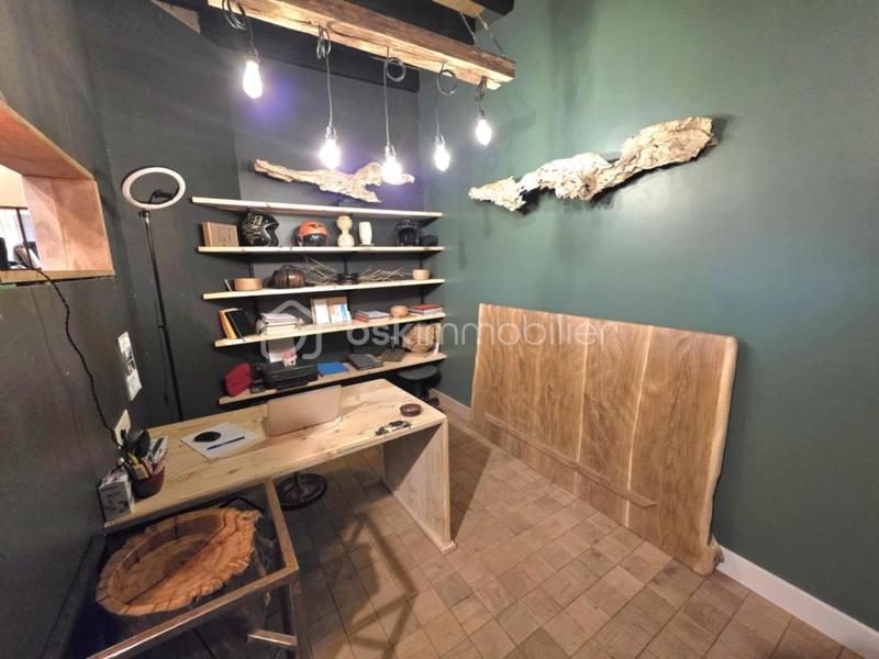 Maison traditionnelle - 189 m² - 8 pièces