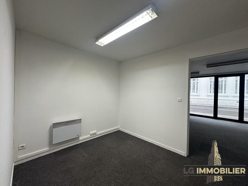 Bureau - 77 m² - 3 pièces