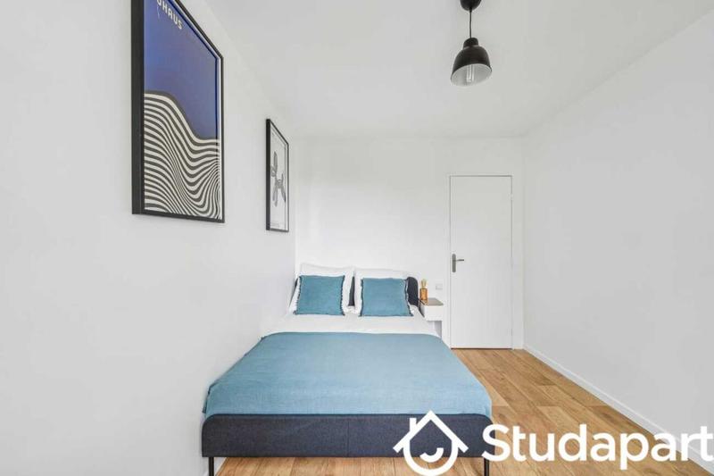 Chambre - 10 m² - 1 pièce