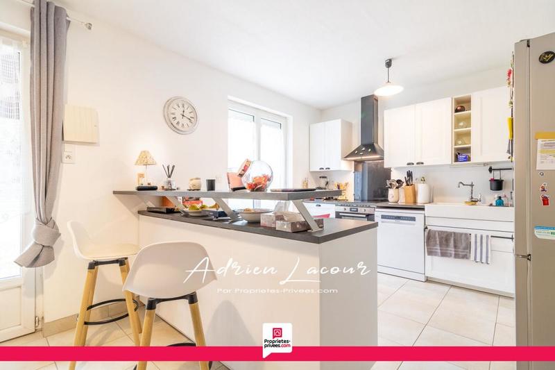 Maison - 165 m² - 8 pièces